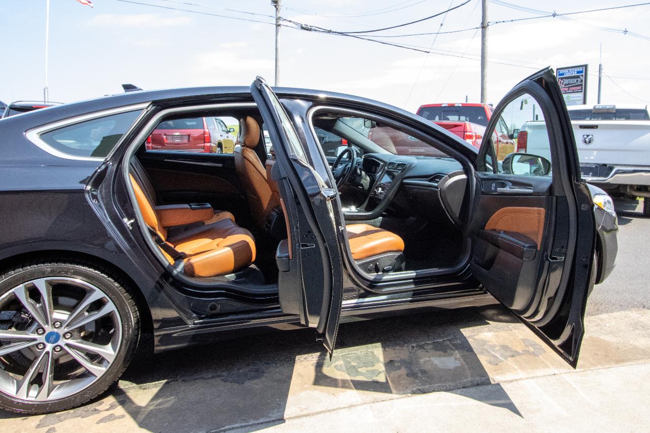 Ford Fusion Titanium FWD 2019
