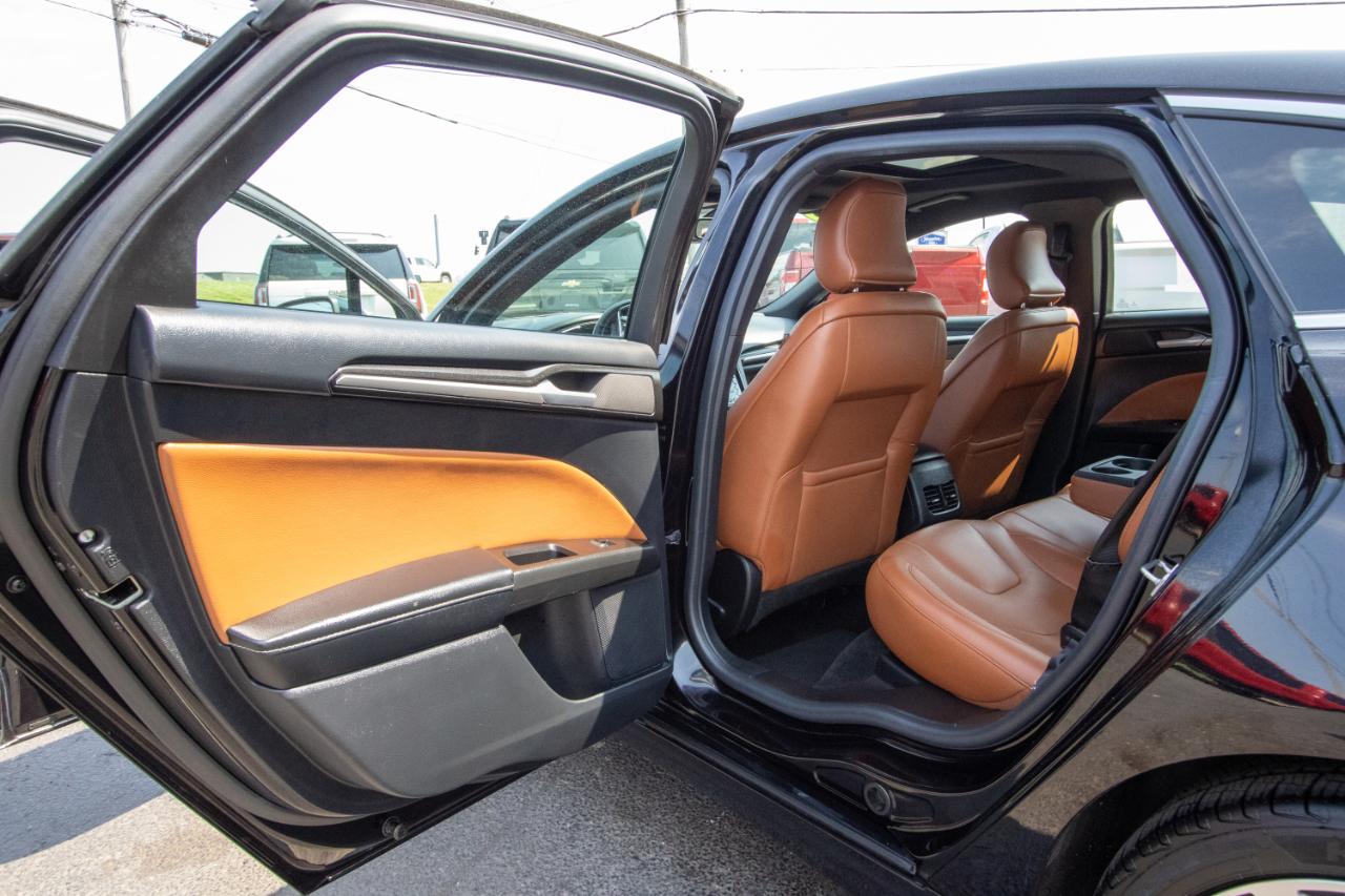 Ford Fusion Titanium FWD 2019