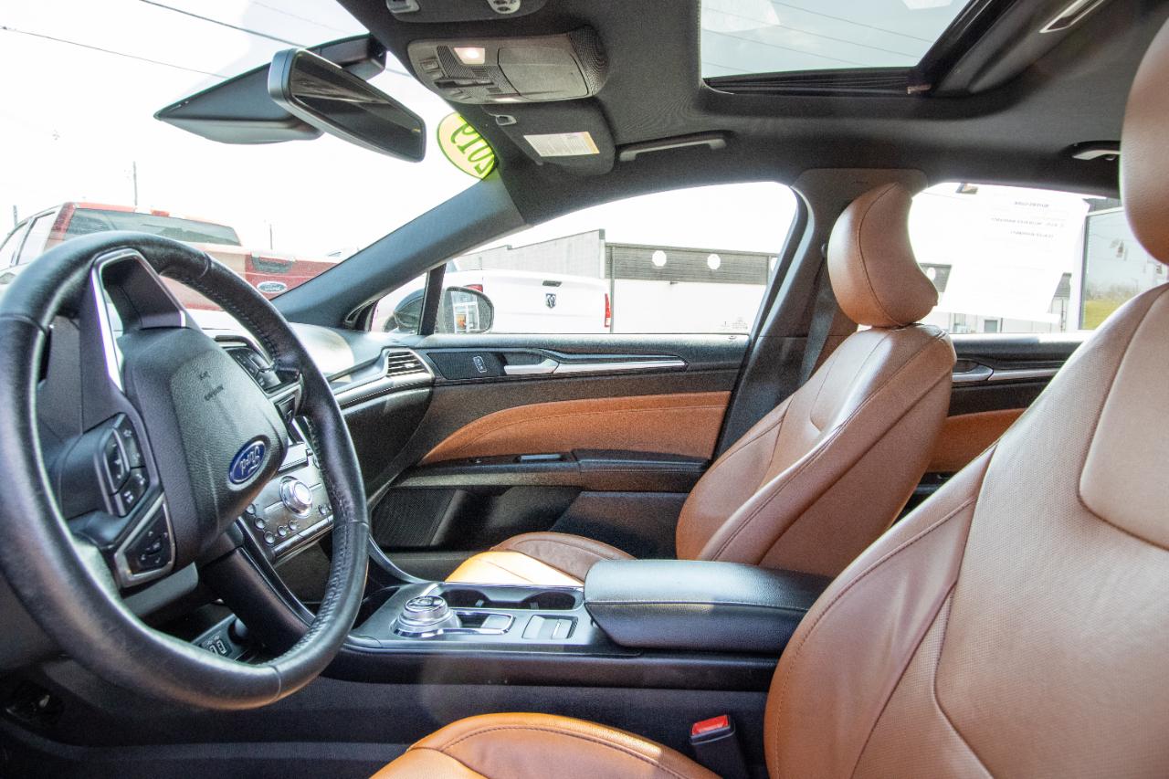 Ford Fusion Titanium FWD 2019