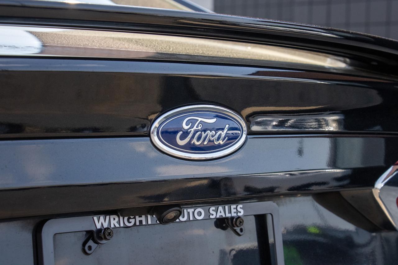 Ford Fusion Titanium FWD 2019