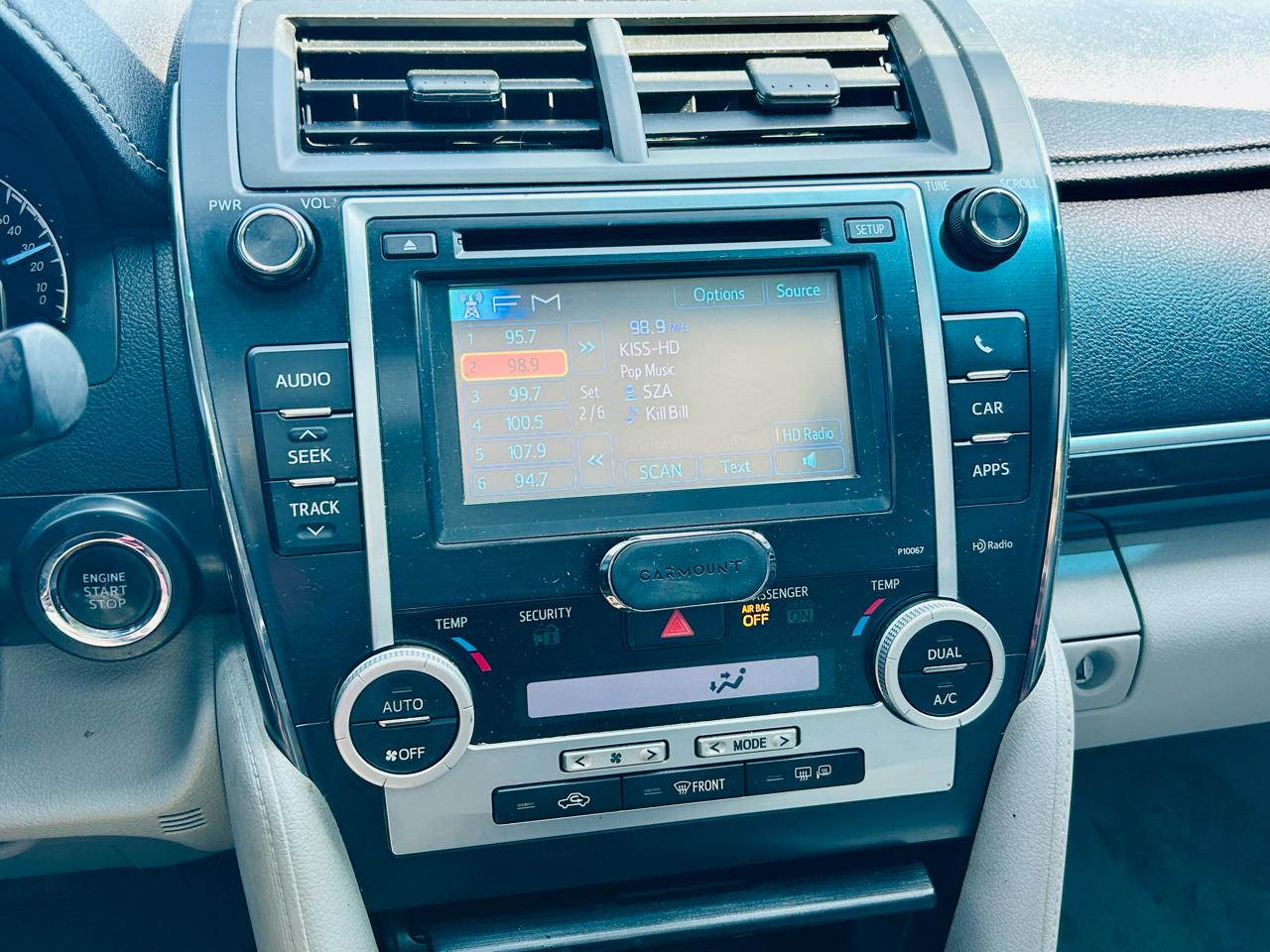 Toyota Camry 4dr Sdn SE Auto V6 2012