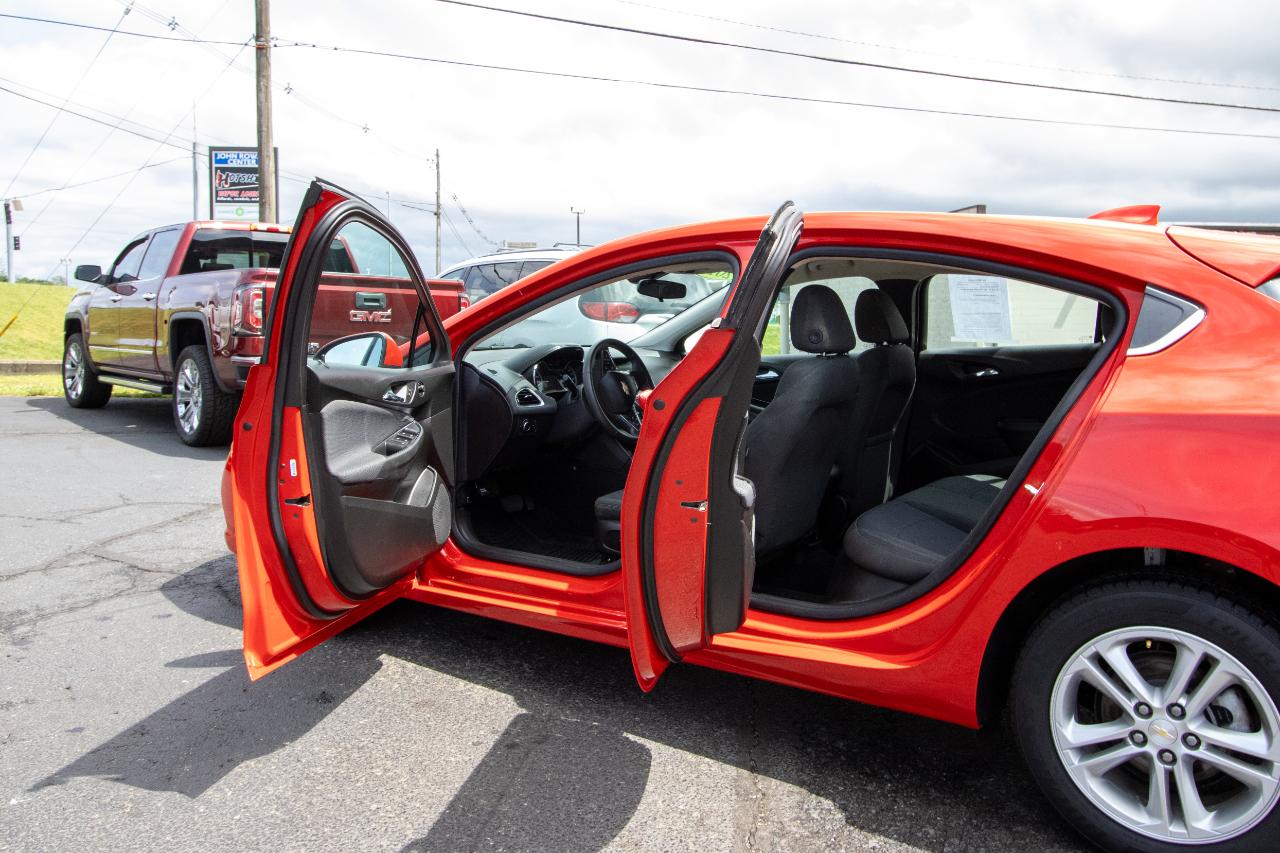 Chevrolet Cruze 4dr HB 1.4L LT w/1SD 2018