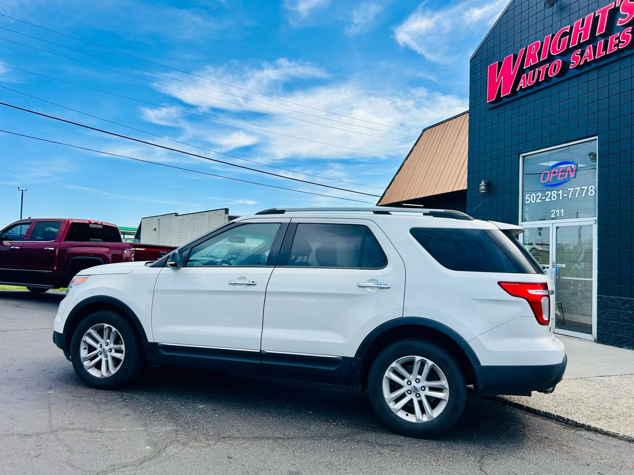 Ford Explorer 4WD 4dr XLT 2011