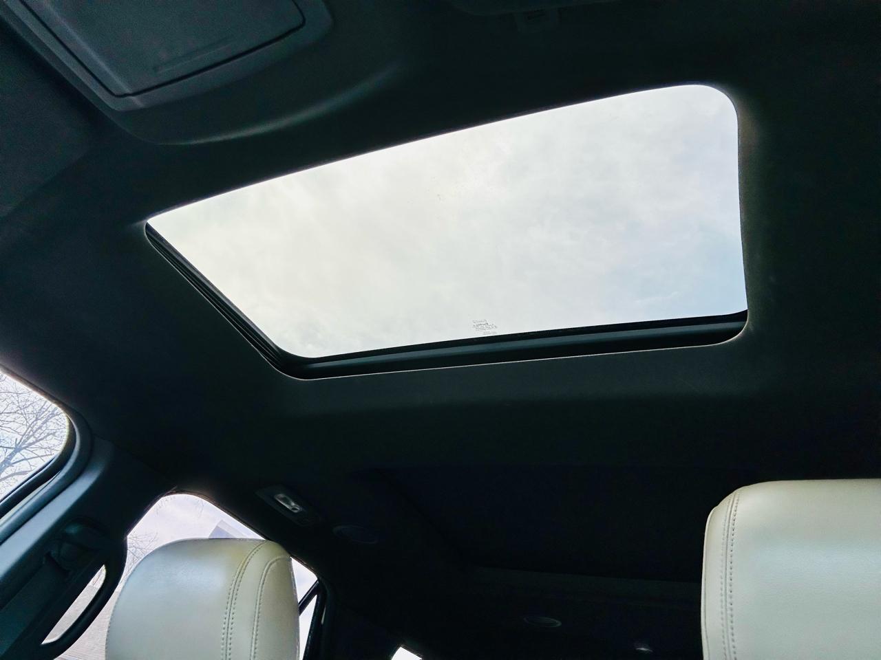 Ford Explorer 4WD 4dr XLT 2011