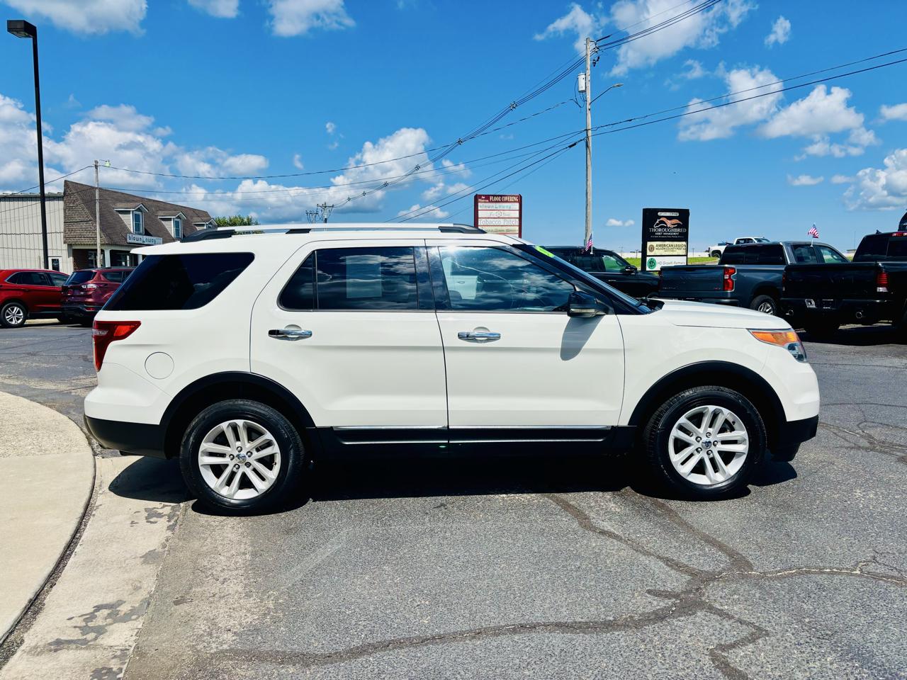 Ford Explorer 4WD 4dr XLT 2011