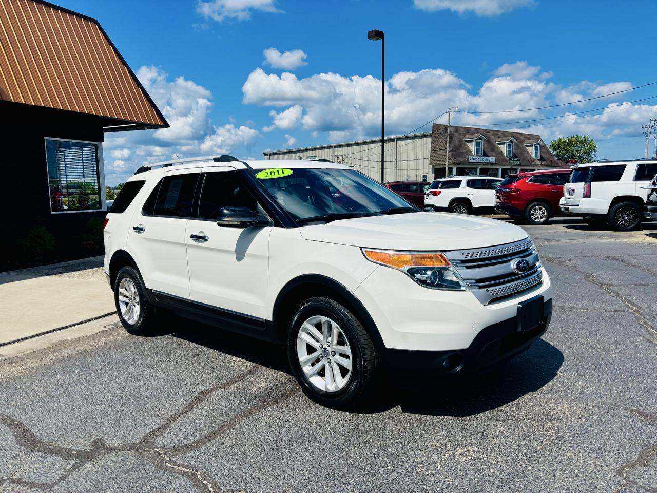 Ford Explorer 4WD 4dr XLT 2011