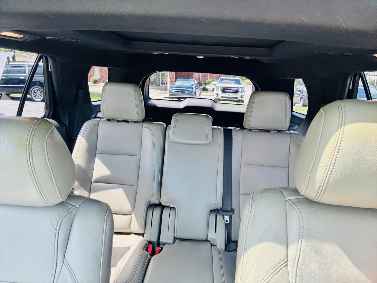 Ford Explorer 4WD 4dr XLT 2011