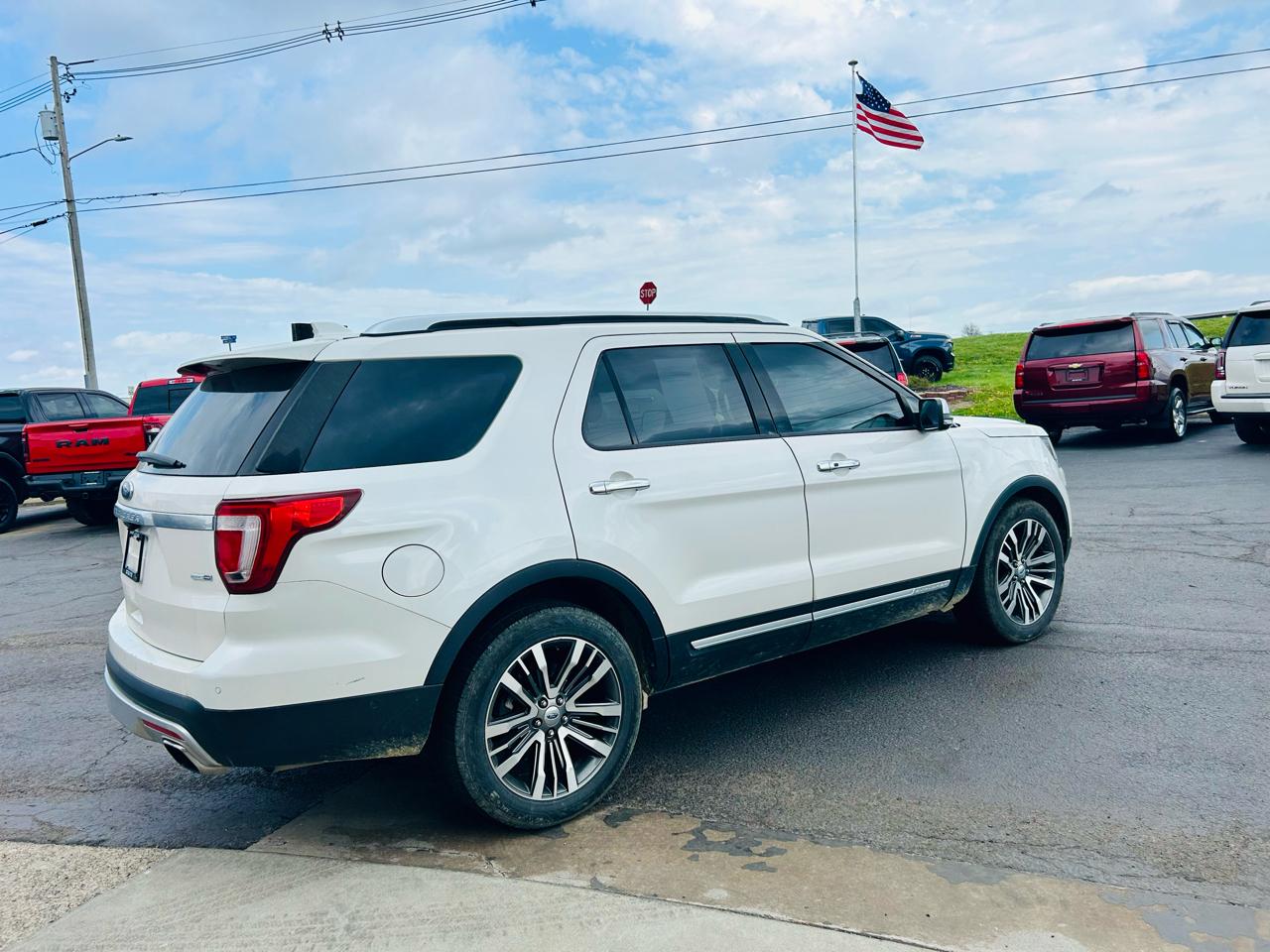 Ford Explorer 4WD 4dr Platinum 2016