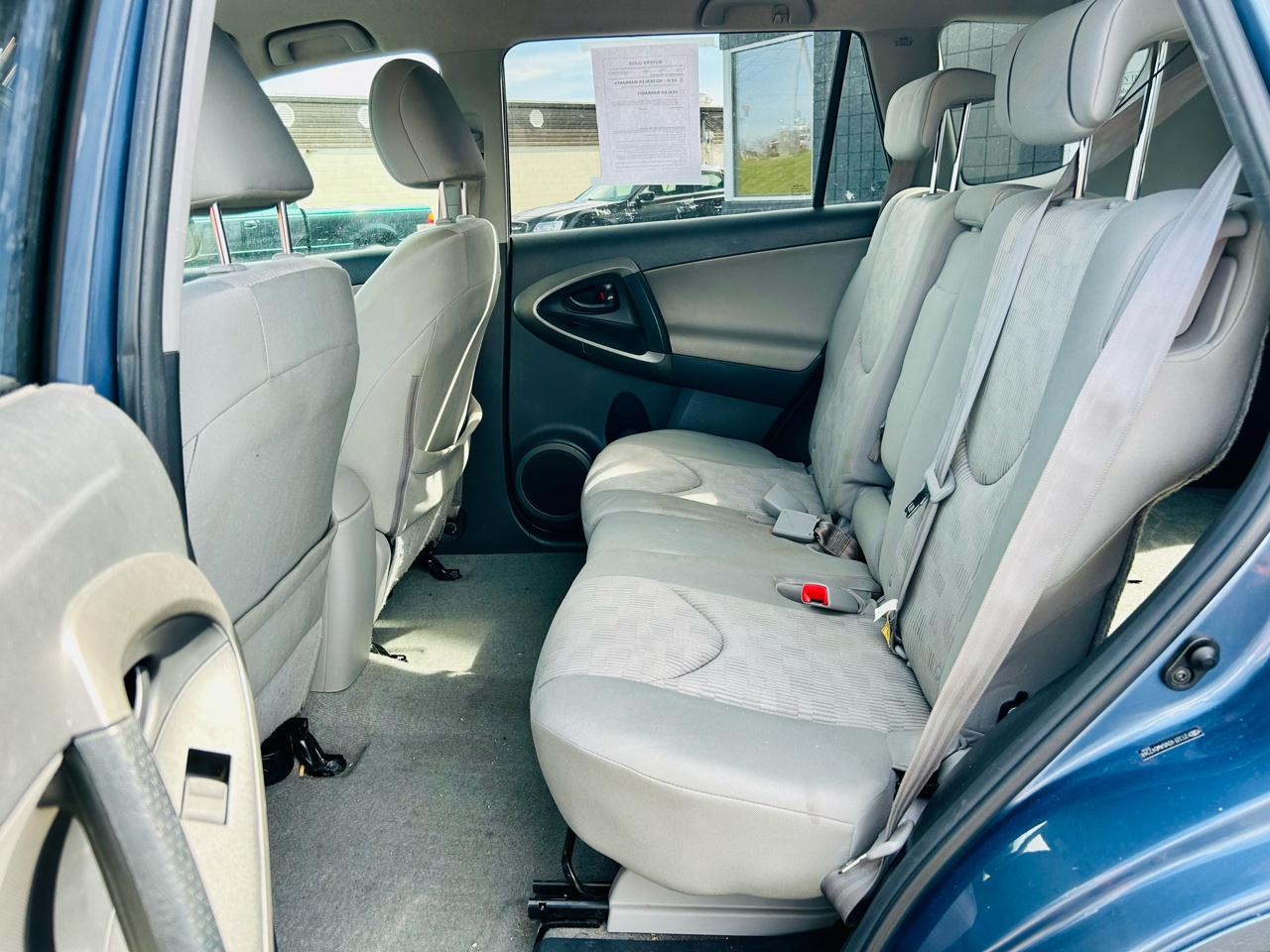 Toyota RAV4 FWD 4dr 4-cyl 4-Spd AT (Natl) 2010