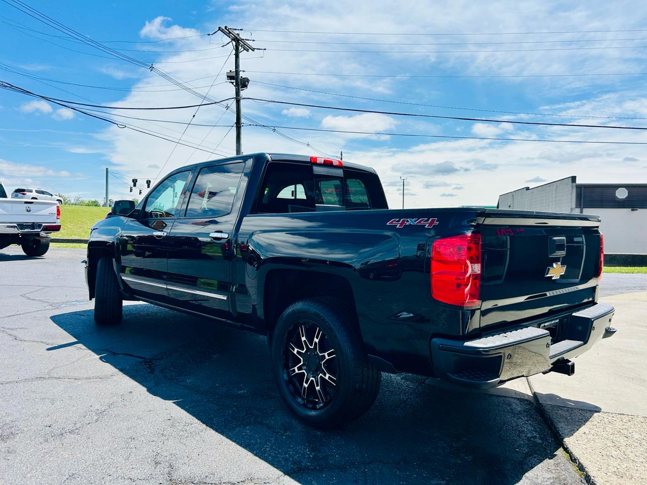 Chevrolet Silverado 1500 4WD Crew Cab 143.5" High Country 2014