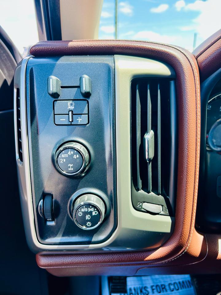 Chevrolet Silverado 1500 4WD Crew Cab 143.5" High Country 2014