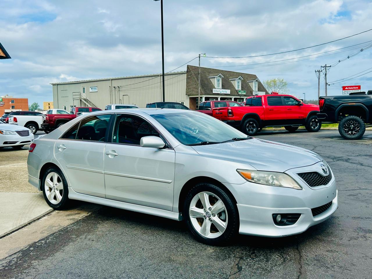 Toyota Camry 4dr Sdn I4 Man (Natl) 2010