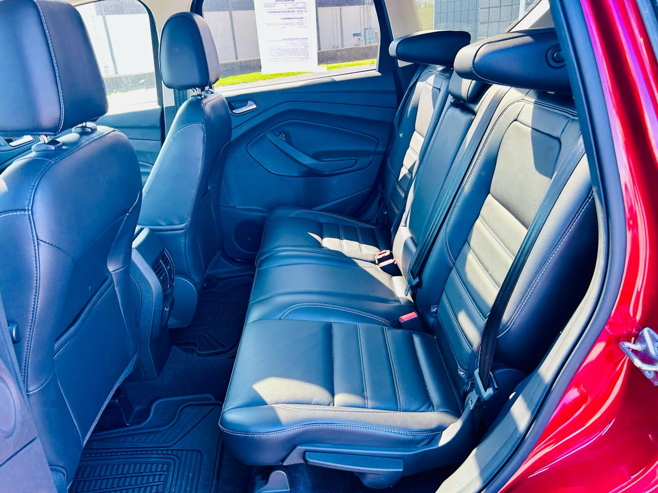 Ford Escape Titanium 4WD 2017