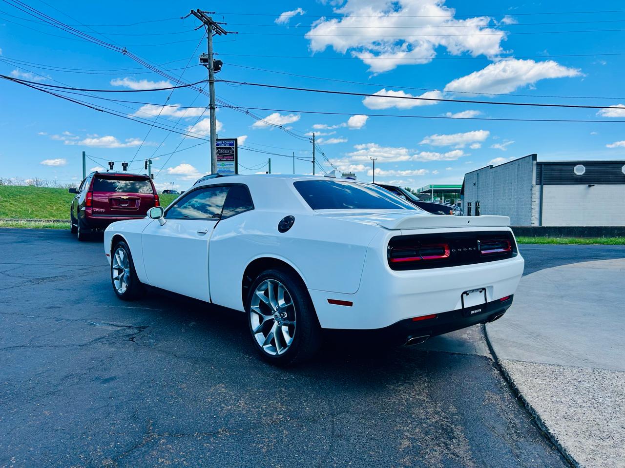 Dodge Challenger SXT RWD 2020