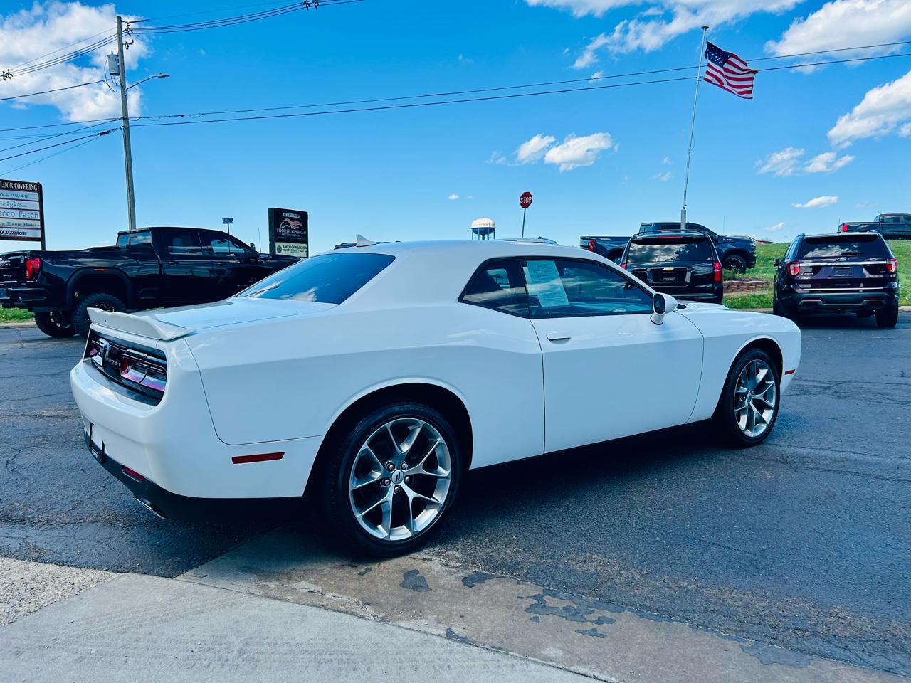 Dodge Challenger SXT RWD 2020