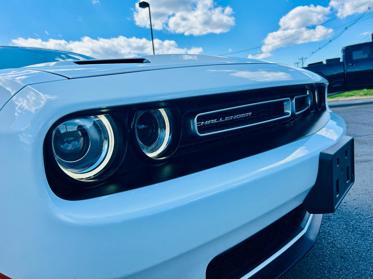 Dodge Challenger SXT RWD 2020