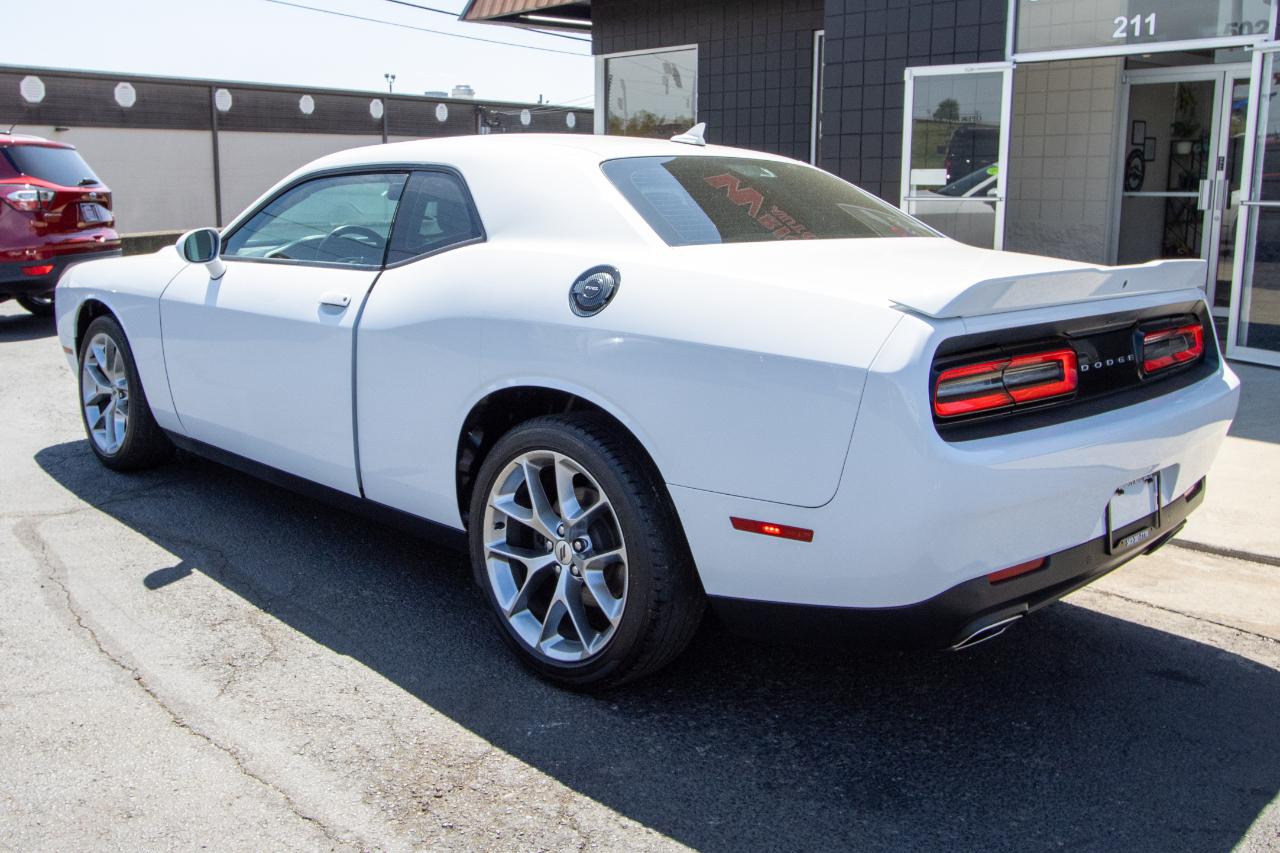 Dodge Challenger SXT RWD 2020
