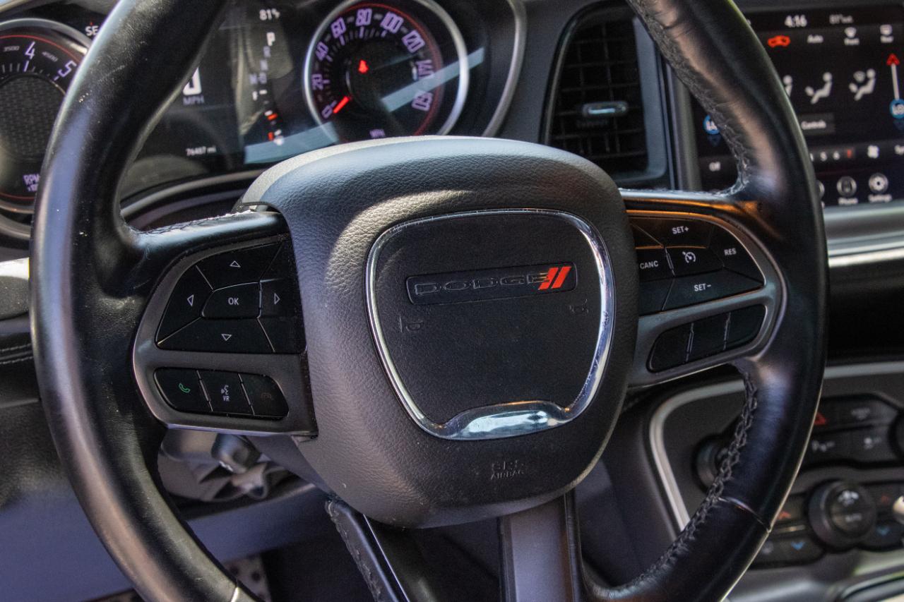 Dodge Challenger SXT RWD 2020