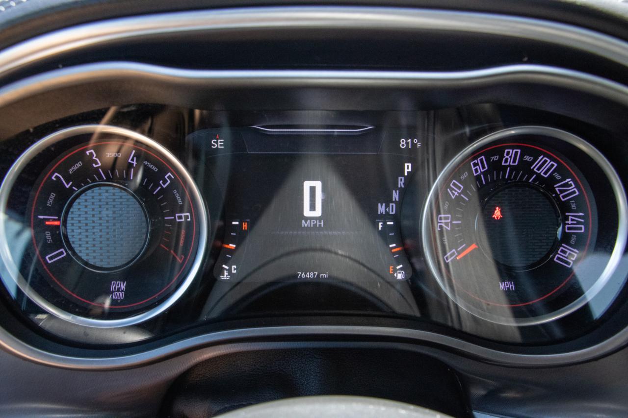 Dodge Challenger SXT RWD 2020