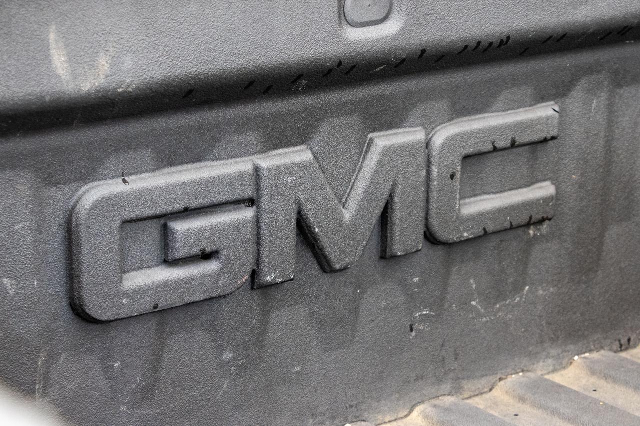 GMC Sierra 2500HD 4WD Crew Cab 153.7" SLT 2016