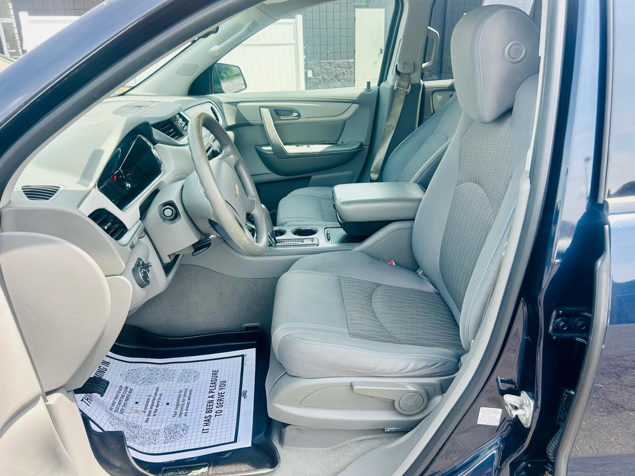Chevrolet Traverse FWD 4dr LS w/1LS 2016