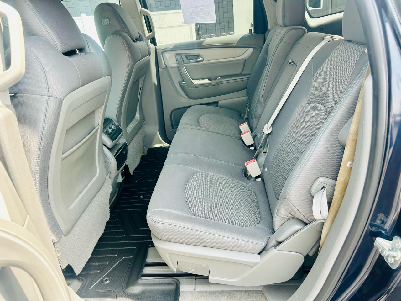 Chevrolet Traverse FWD 4dr LS w/1LS 2016