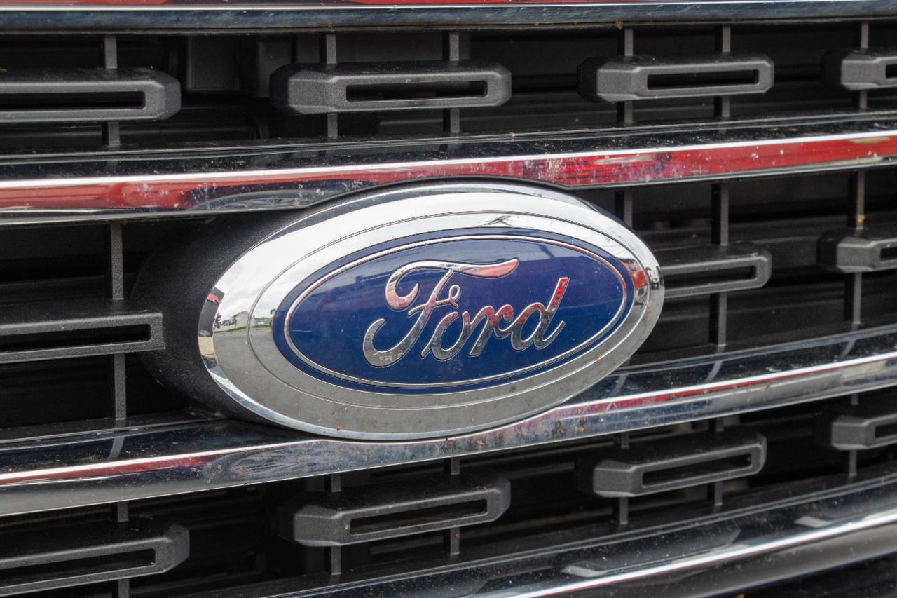 Ford F-150 4WD SuperCrew 145" XLT 2022