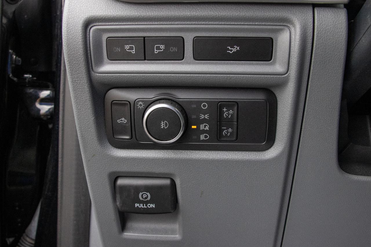 Ford F-150 4WD SuperCrew 145" XLT 2022