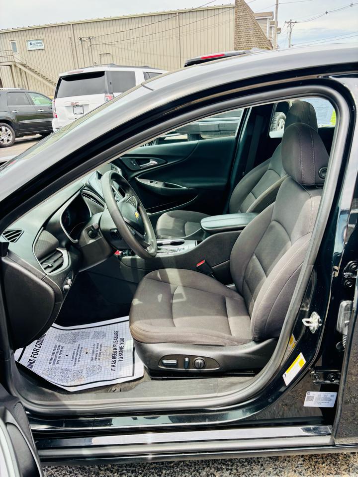 Chevrolet Malibu 4dr Sdn LT 2022