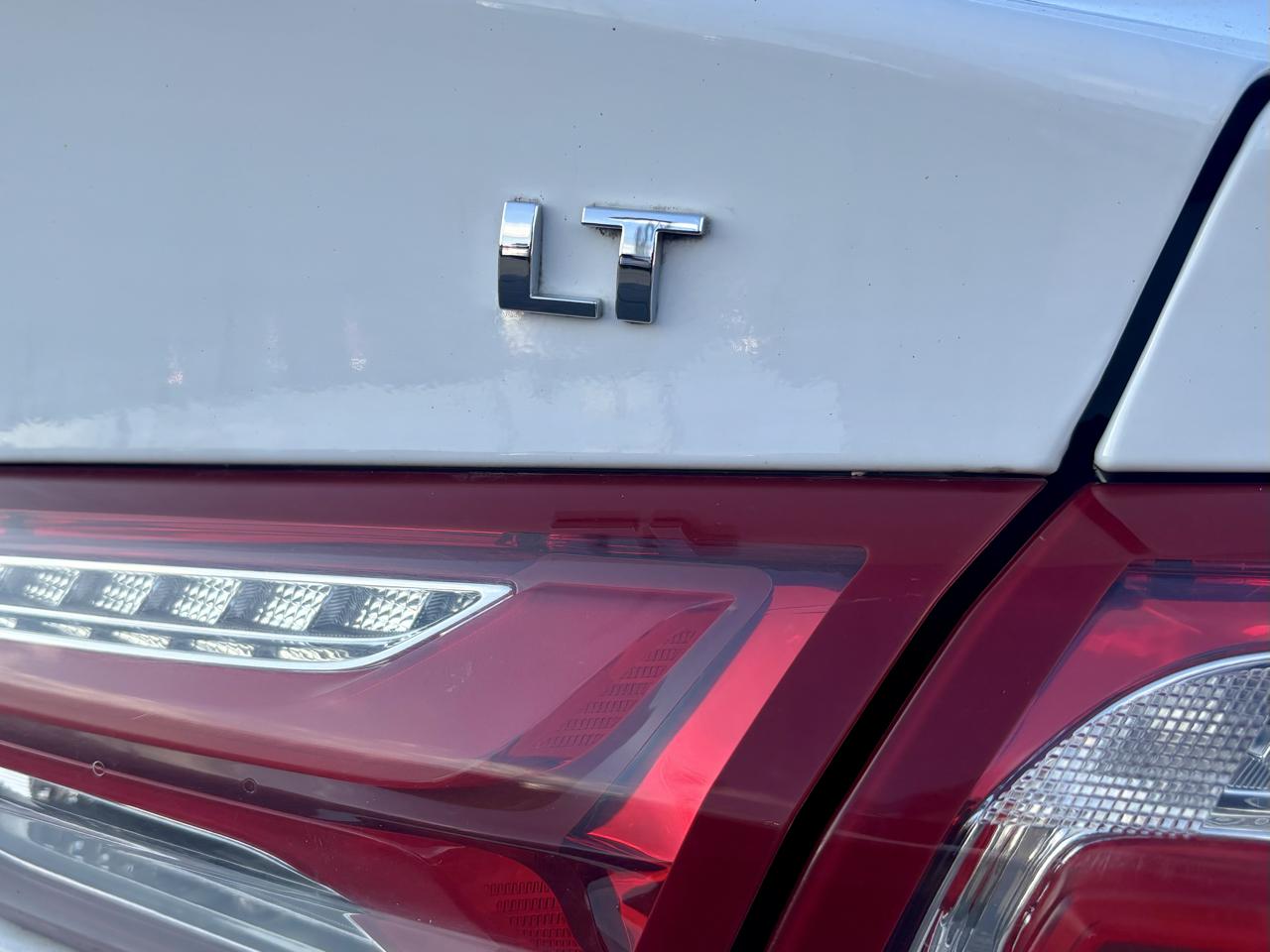 Chevrolet Malibu 4dr Sdn LT 2021