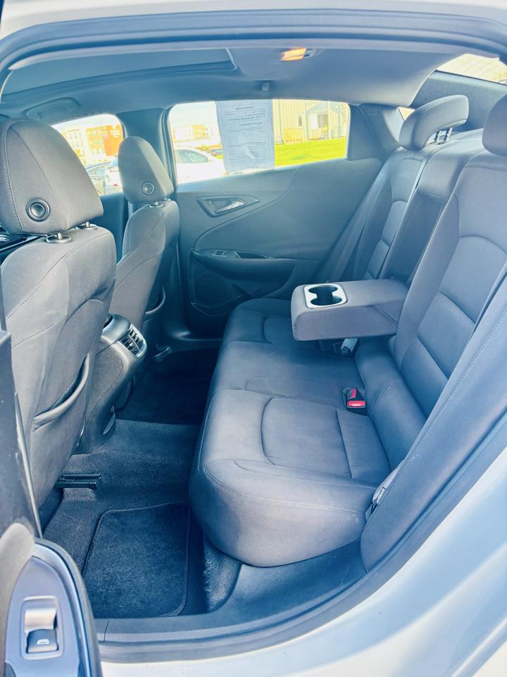 Chevrolet Malibu 4dr Sdn LT 2021