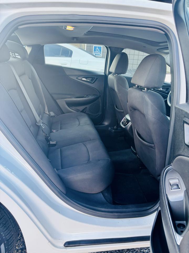 Chevrolet Malibu 4dr Sdn LT 2021