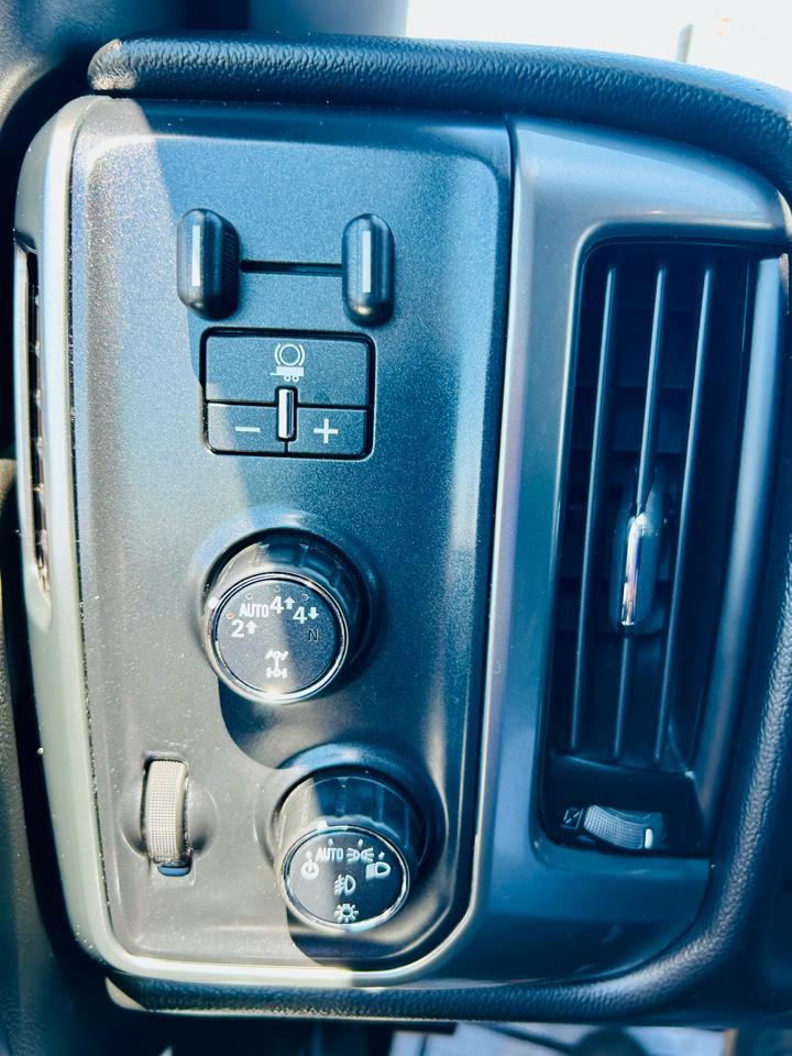 Chevrolet Silverado 1500 4WD Crew Cab 143.5" LT w/2LT 2018