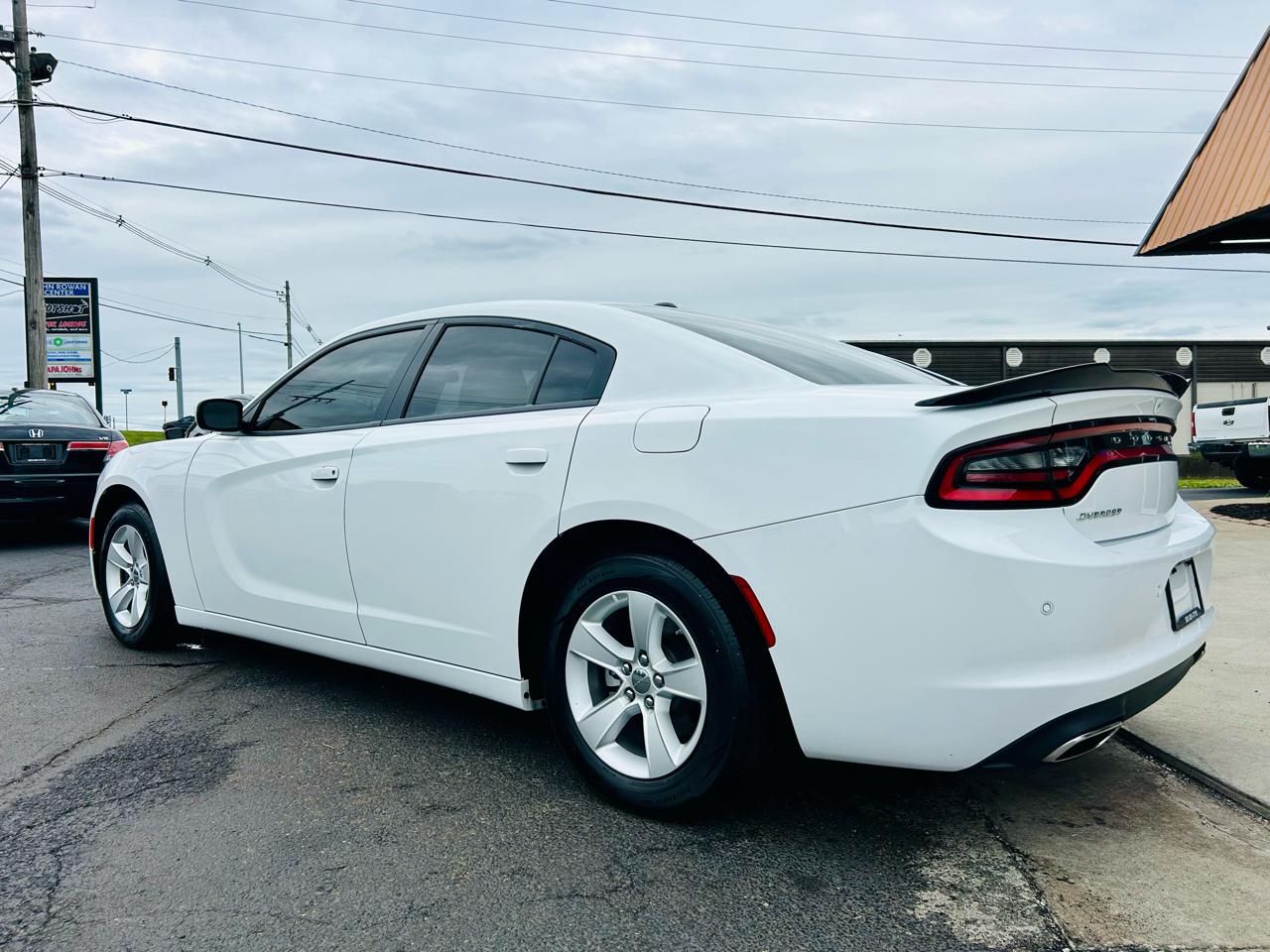 Dodge Charger SXT RWD 2022