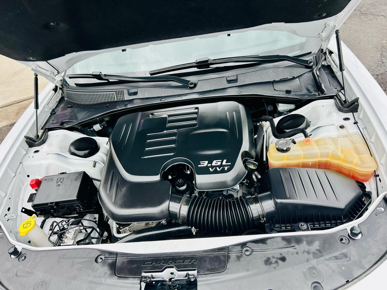 Dodge Charger SXT RWD 2022
