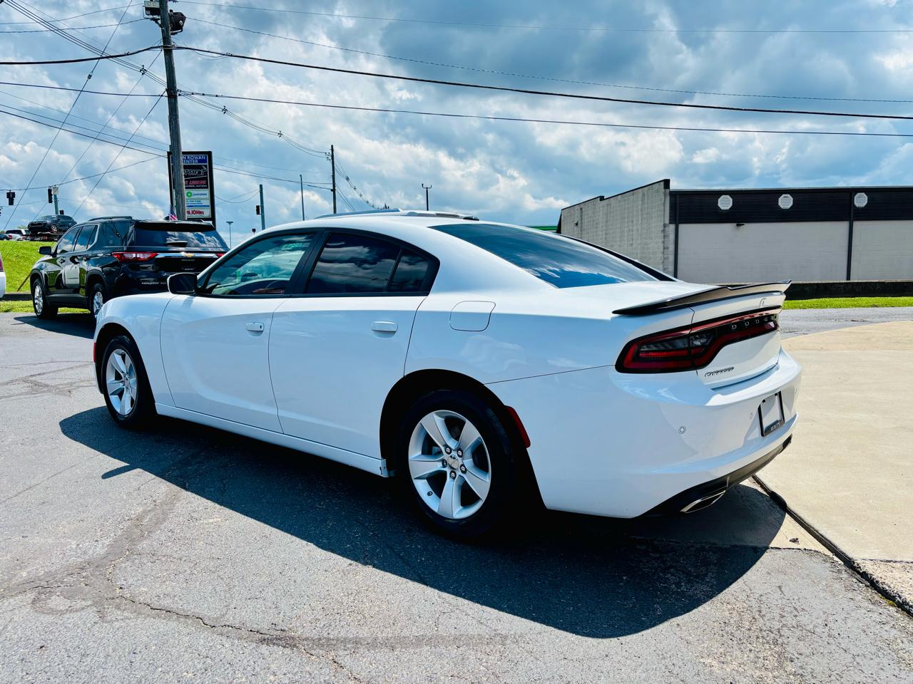 Dodge Charger SXT RWD 2022