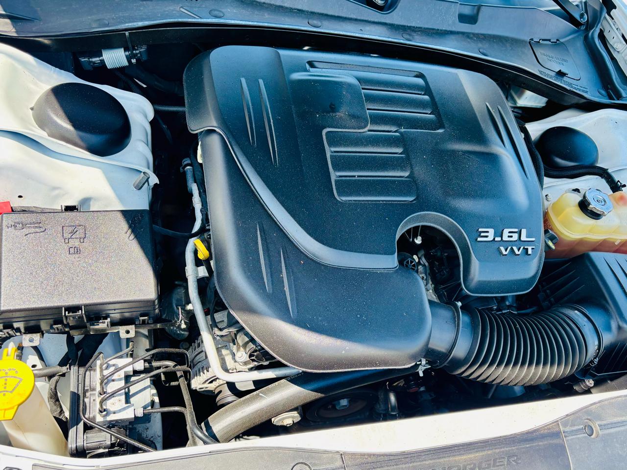 Dodge Charger SXT RWD 2022