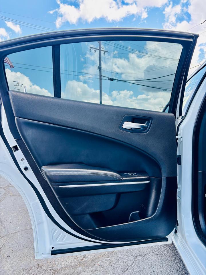 Dodge Charger SXT RWD 2022