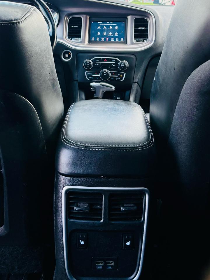 Dodge Charger SXT RWD 2022