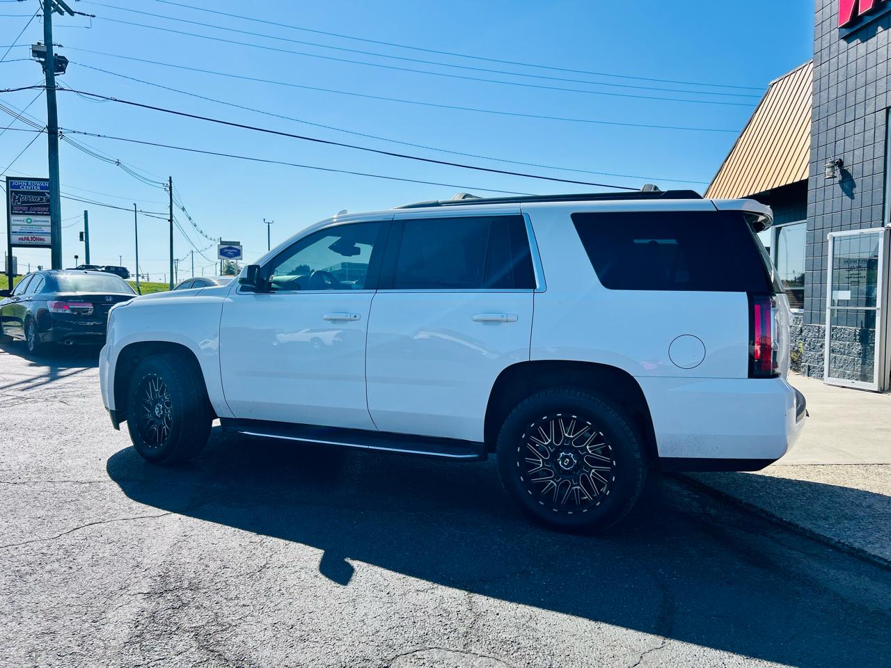 GMC Yukon 4WD 4dr SLT 2018