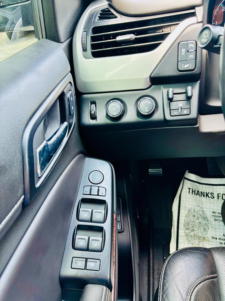 GMC Yukon 4WD 4dr SLT 2018