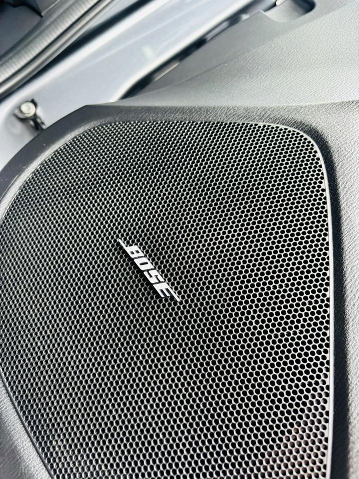2014 Mazda MAZDA3 s Touring - Photo 19