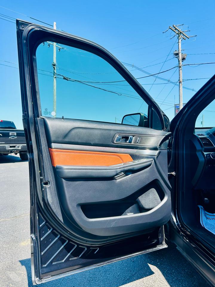 Ford Explorer XLT FWD 2019