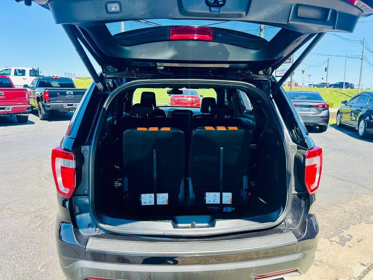 Ford Explorer XLT FWD 2019