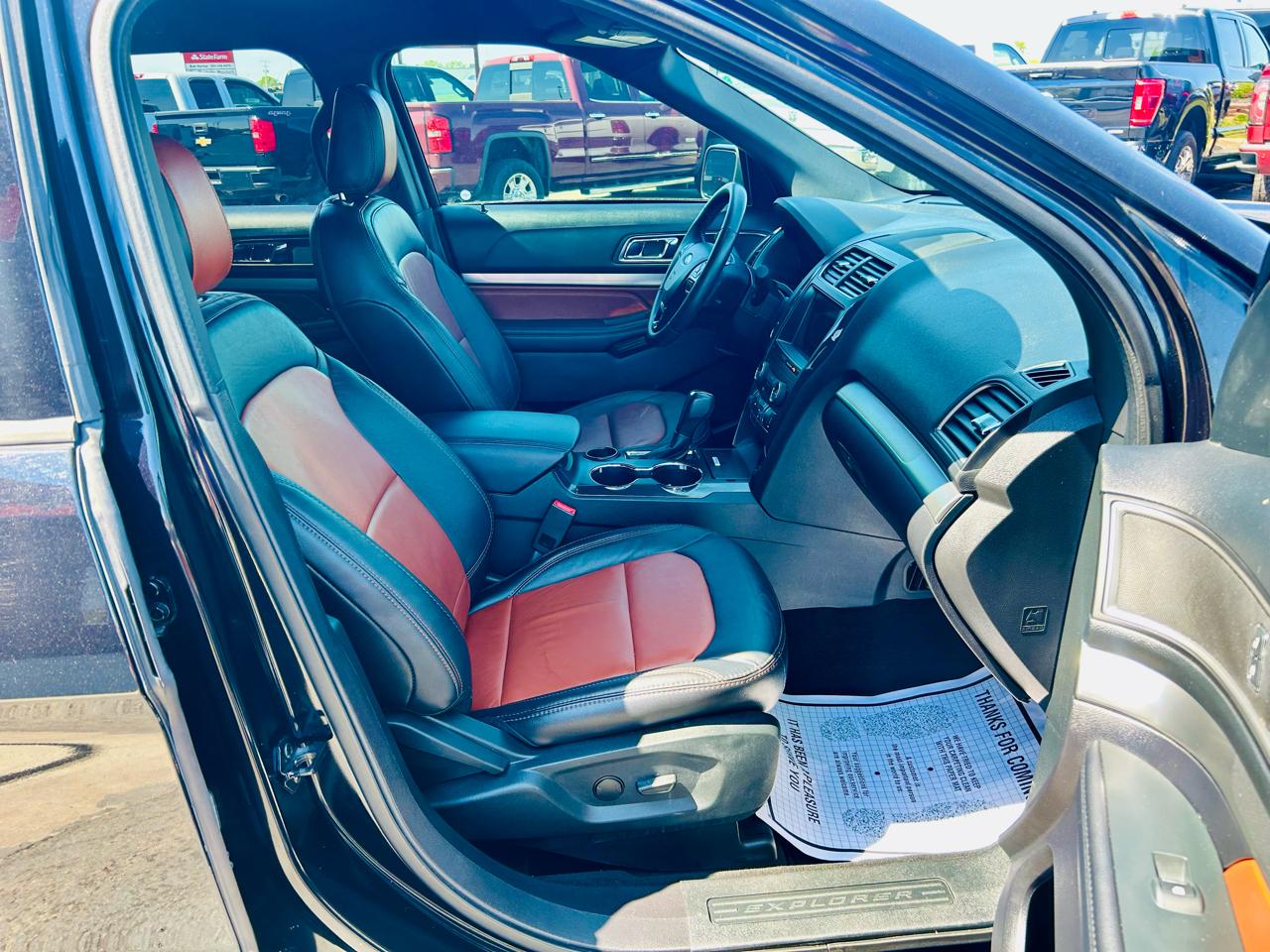 Ford Explorer XLT FWD 2019