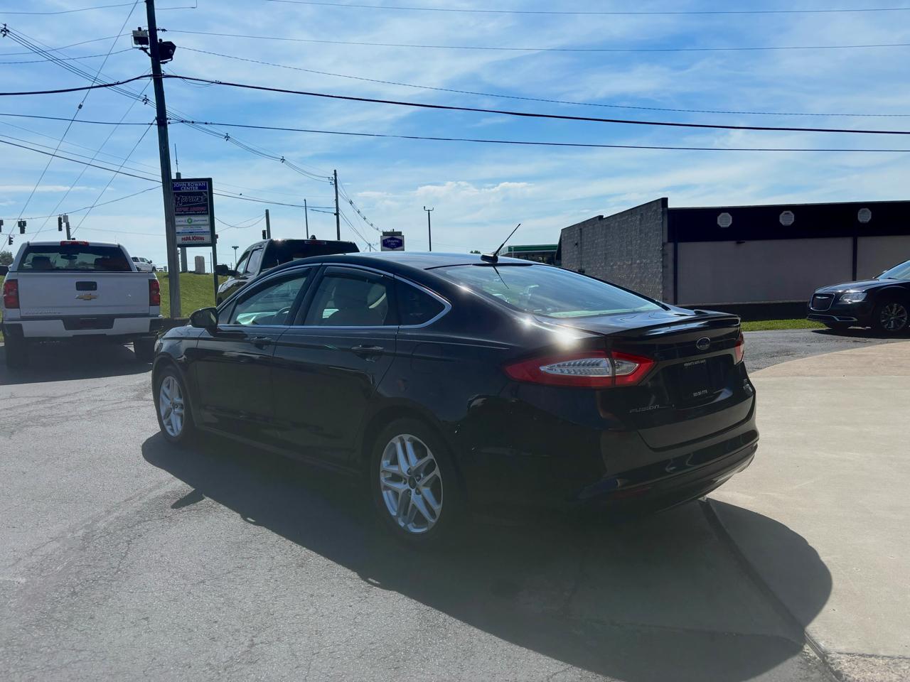Ford Fusion 4dr Sdn SE FWD 2014