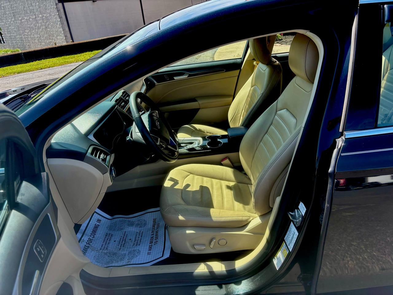 Ford Fusion 4dr Sdn SE FWD 2014