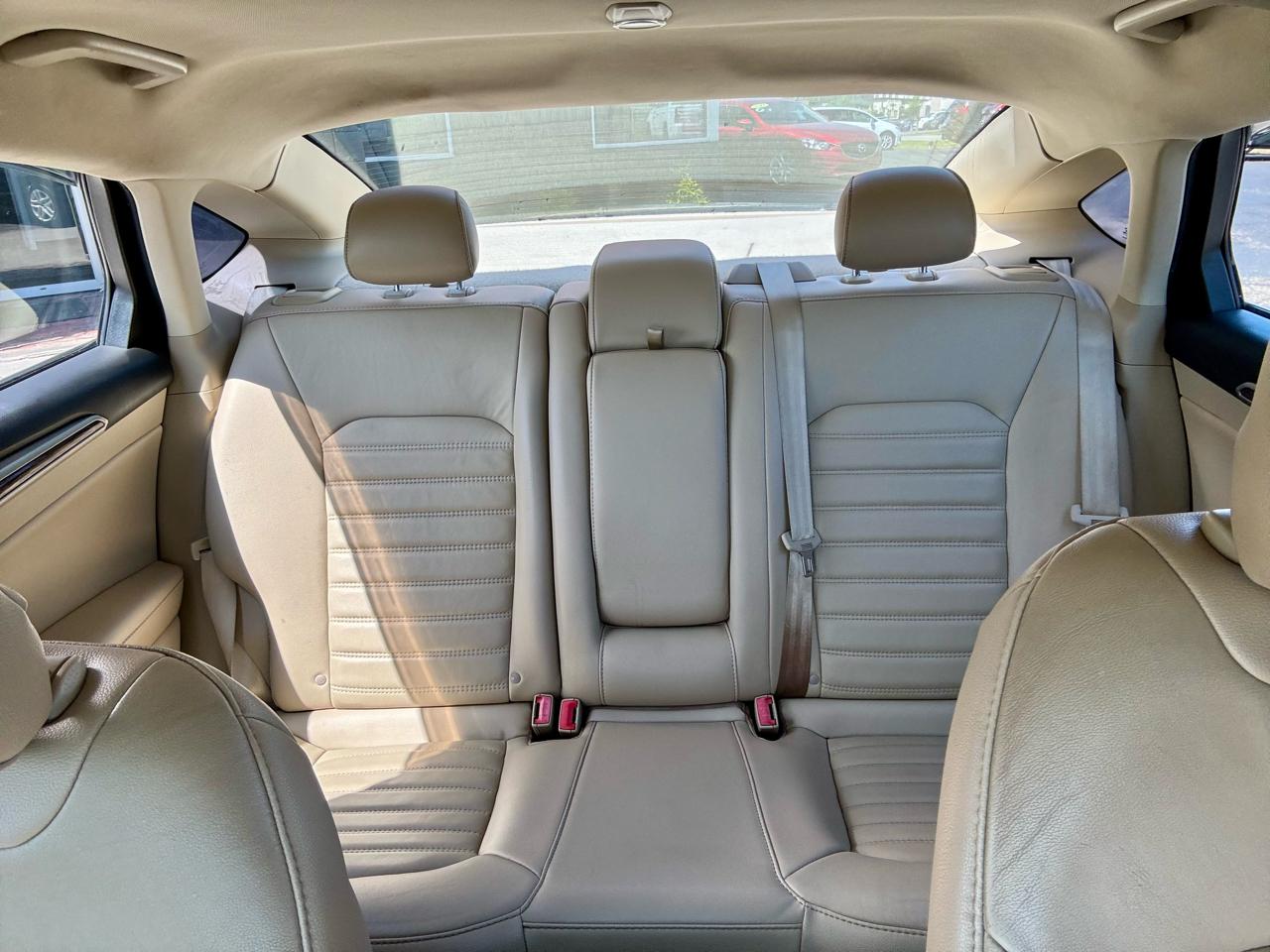 Ford Fusion 4dr Sdn SE FWD 2014