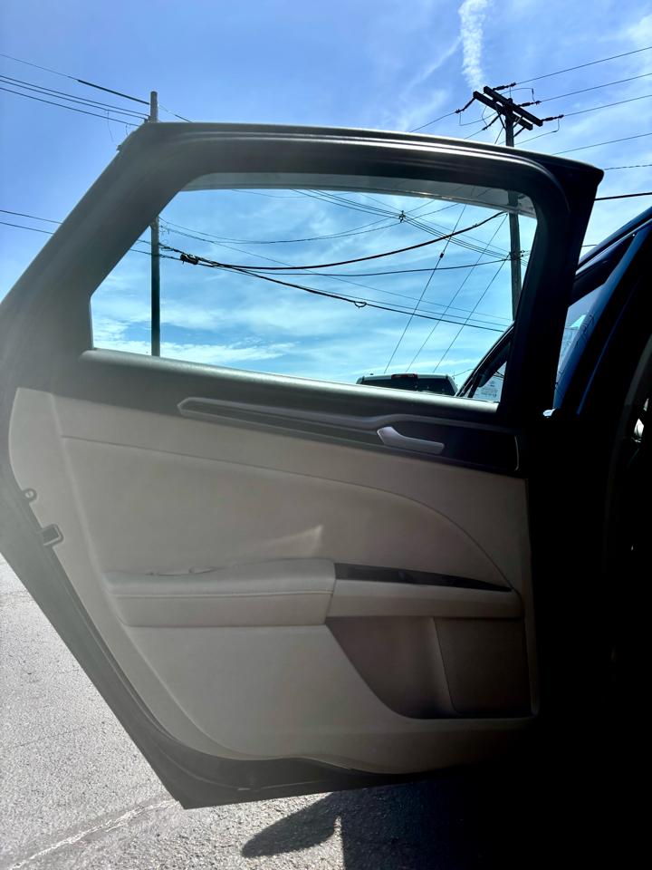 Ford Fusion 4dr Sdn SE FWD 2014