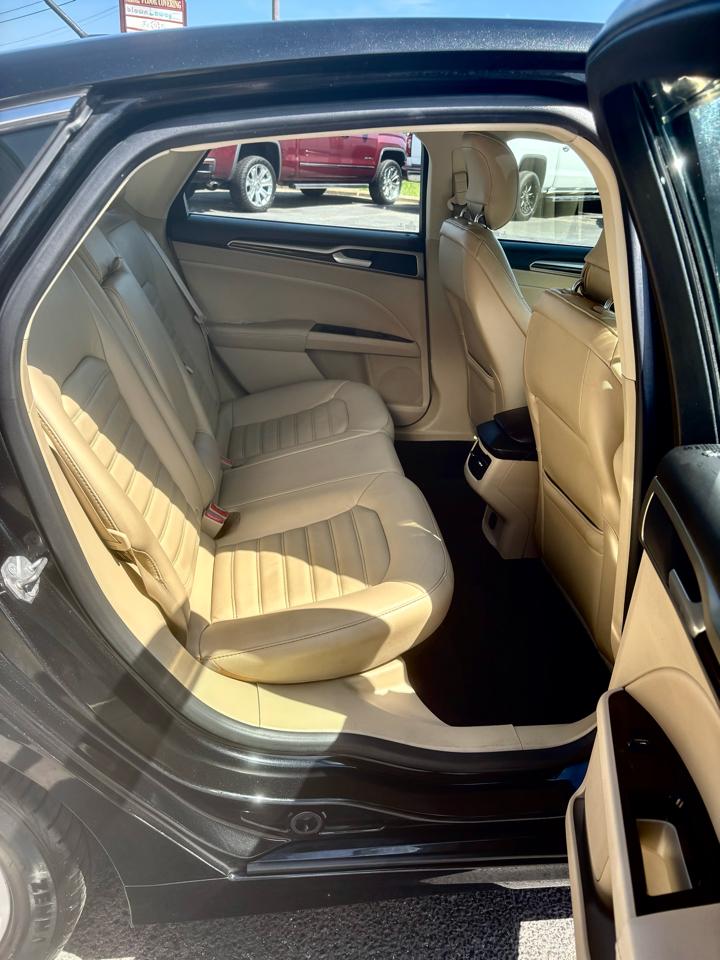 Ford Fusion 4dr Sdn SE FWD 2014